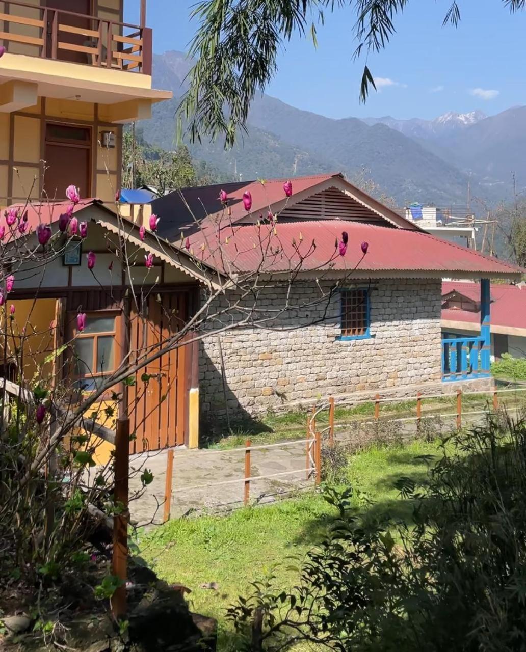 Appartamento Daragaon Retreat Pelling Esterno foto